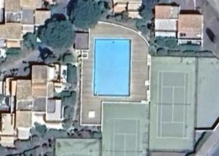 Tennis Village Calme Et Confort